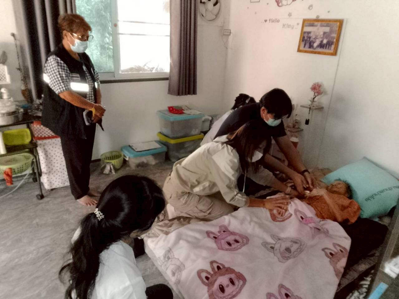 ภาพประกอบ: กิจกรรม "ดูแลผู้ป่วยที่มีภาวะพึ่งพิง ตำบลบ้านโป่ง" ของอาสาสมัครบริบาลท้องถิ่น อบต.บ้านโป่ง อ.งาว จ.ลำปาง เดือนมีนาคม 2569 ประจำปีงบประมาณ พ.ศ.2569